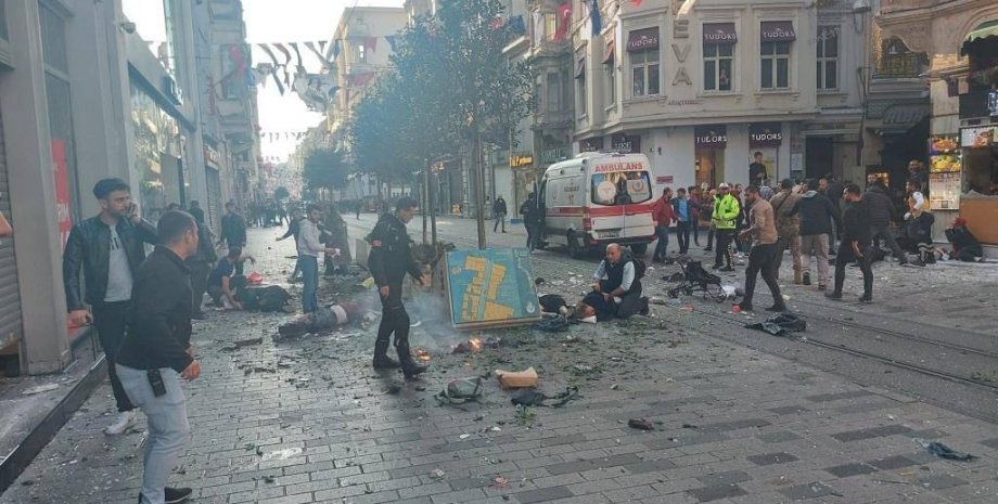 вибух у стамбулі, вибух істікляль, İstiklal Caddesi, вибух стамбул фото, теракт у стамбулі, повідомлення зеленського, українці у стамбулі