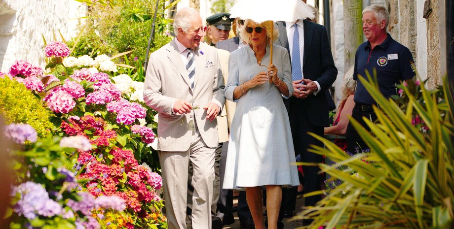 Король Чарльз, Камилла, королевская семья, Букингемский дворец