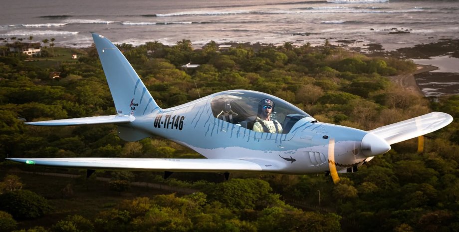 Легкомоторный самолет SHARK