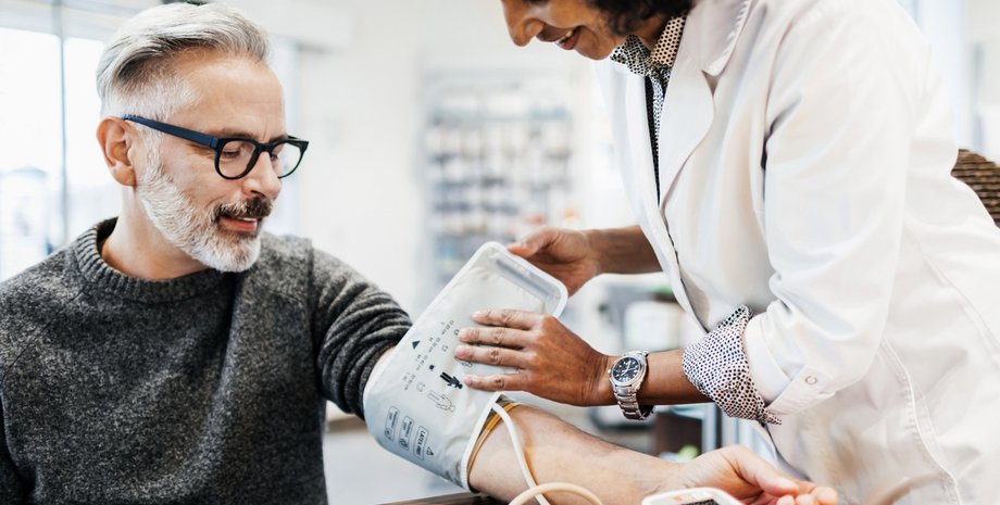 Кровяное давление может отразиться на зрении