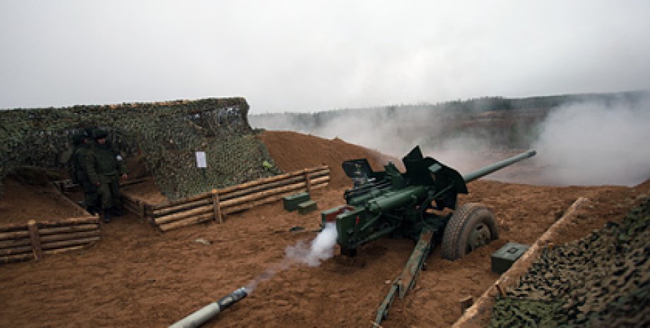 Противотанковая пушка МТ-12 "Рапира"/ Фото: РИА Новости