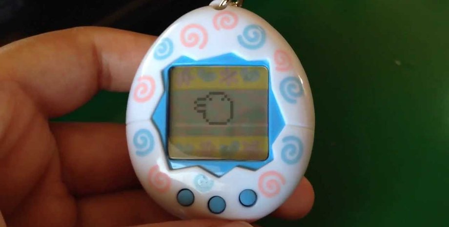 Батончики Highland Toffee та Irn-Bru, Discman, популярні речі 90, настільний компʼютер, чим жили діти 90-х