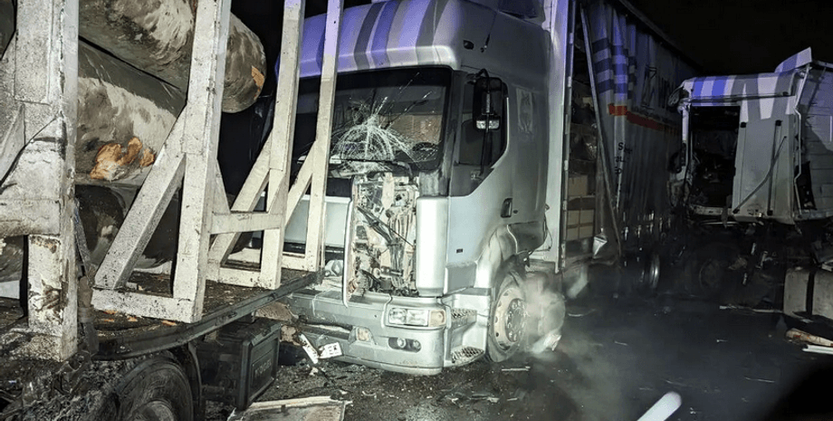 Під Рівним сталася аварія за участю чотирьох авто