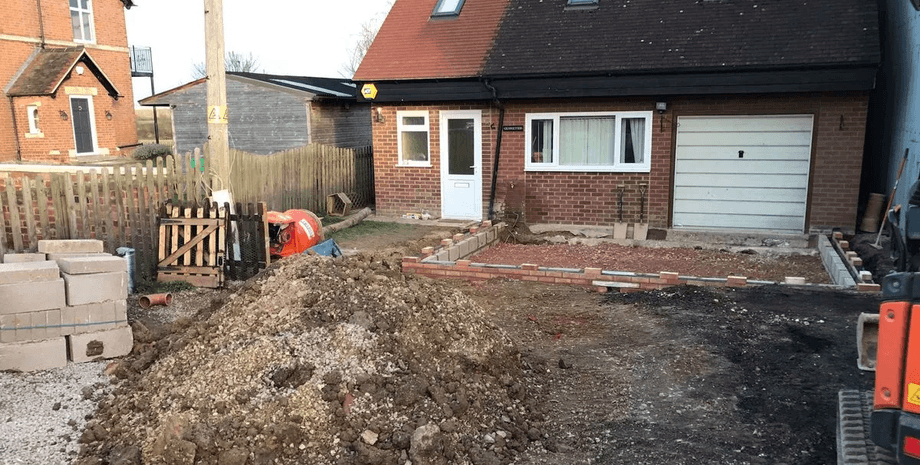 Супруги переделали гараж в дом, гараж, ремонт, дом, жилье, старый гараж, уютный дом, недорогое жилье, жилье для сына