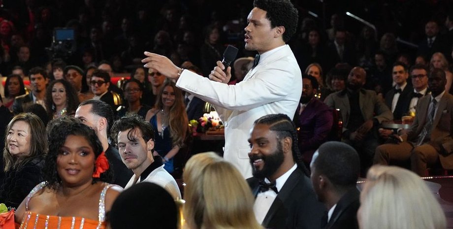 Тревор Ноа, комик Тревор Ноа, ведущий Грэмми, церемония Грэмми, мемуары принца Гарри, принц Гарри обморозил пенис