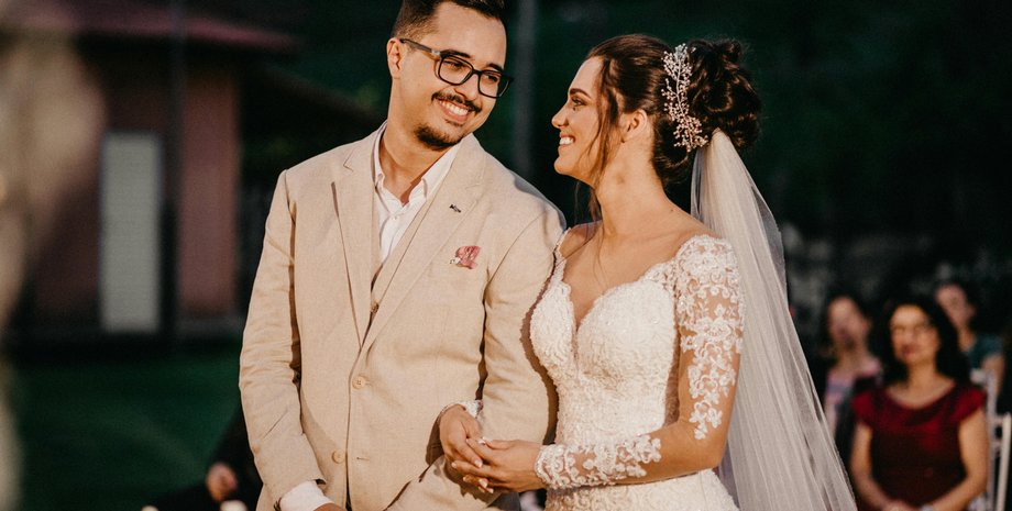 молодожёны