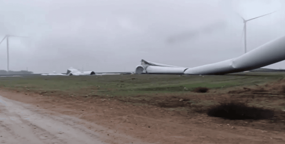 ветрогенератор, падение ветрогенератора
