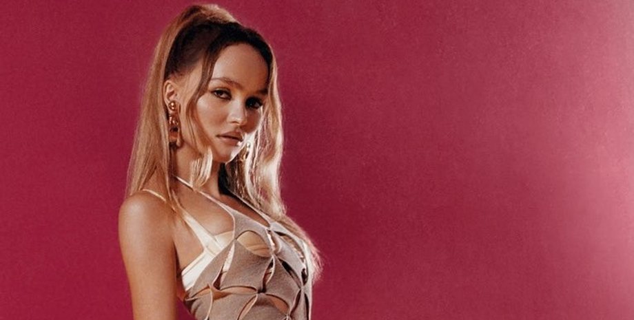 Лили-Роуз Депп, Лили-Роуз Депп девушка, дочь джонни деппа, поздравление с днем рождения, с кем встречается Лили Роуз-Депп