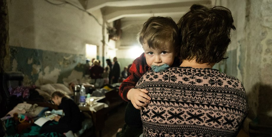 фільм 20 днів у Маріуполі, Маріуполь, обстріли маріуполя, 20 днів у маріуполі, війна маріуполь, бомбосховища