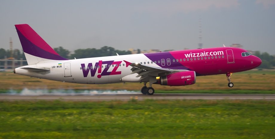 Airbus A320 Wizz Air-Украина в аэропорту "Жуляны" / Фото: Wikipedia