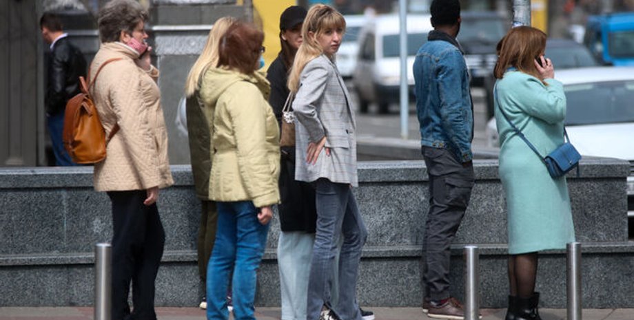 Киев на карантине, желтая зона, красная зона, люди, улица