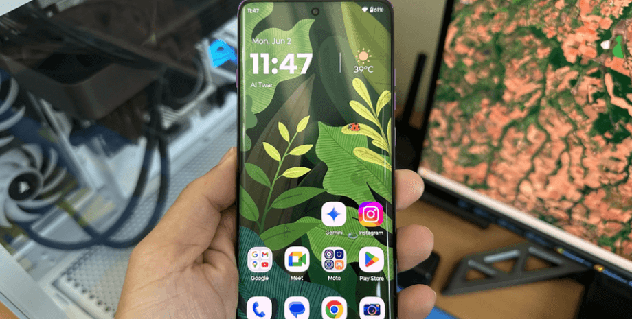 смартфоны Motorola серия Edge обновление Android 16