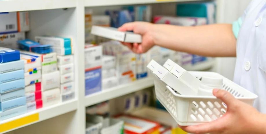 Кабмін дозволив продаж ліків на АЗС