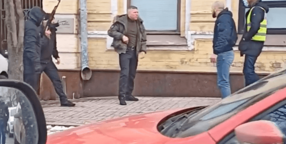 перестрелка киев, киев стрельба, стрельба сбу киев, инкассаторы стрельба киев, украинский стяг