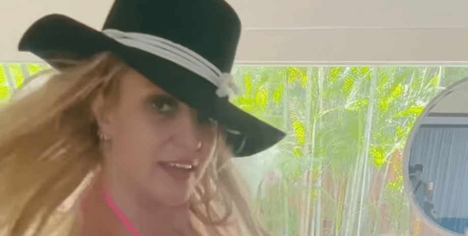 Бритни Спирс