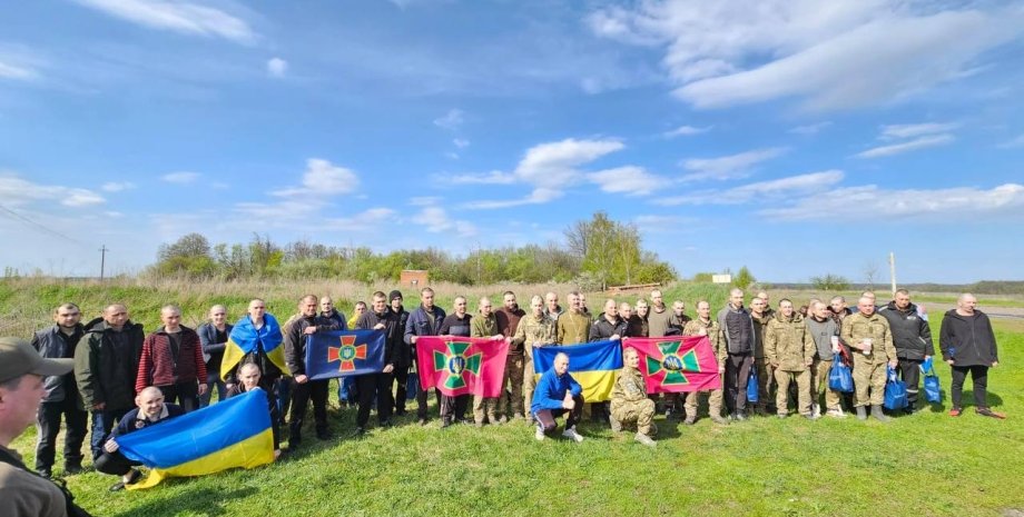 обмен пленными, украина вернула домой 44 бойца, обмен пленными 26 апреля