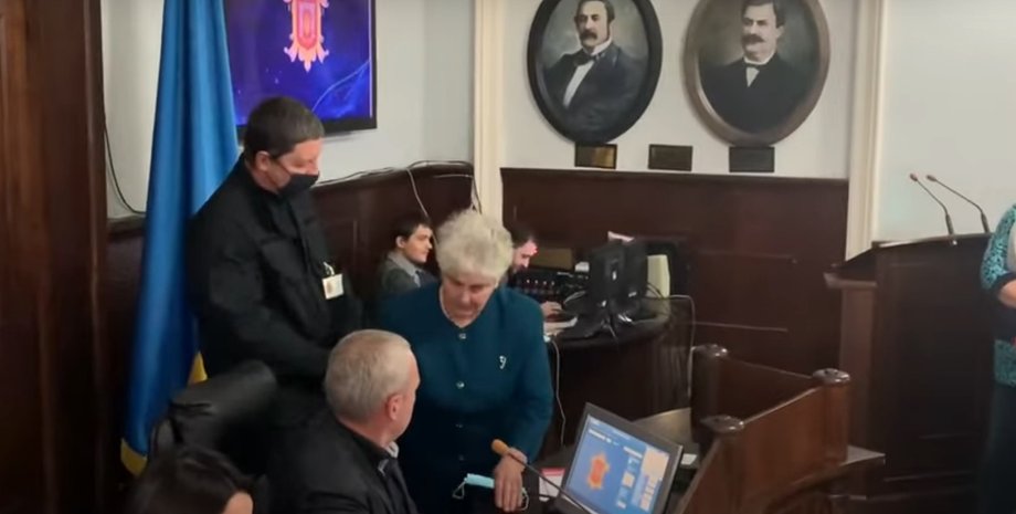 Черновцы, пенсия, скандал, Роман Кличук, бедность, видео,