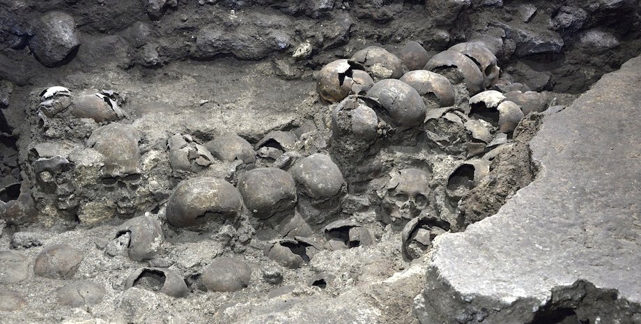 Мексика, черепа, ацтеки, башня, мескиканская башня, башня в Мексике, башня черепов