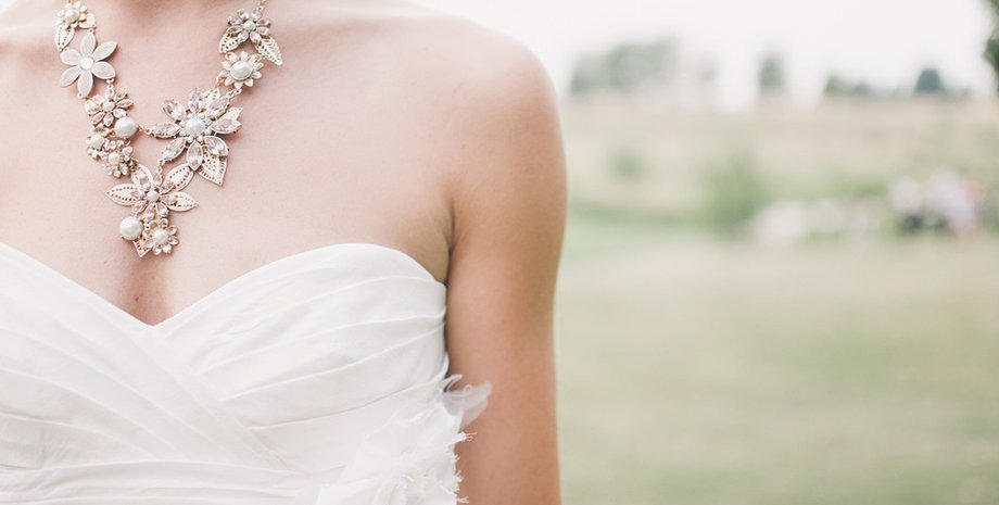 Свояченица испортила свадьбу невесте: причиной стало слишком "неприличное" платье