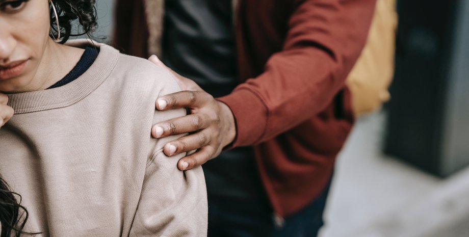 навмисне ігнорування, егоїстична поведінка, альтруїстичні рішення, прийняття рішень, наслідки дій, суспільний тиск, самооцінка, результати досліджень, метааналіз, поведінкова етика