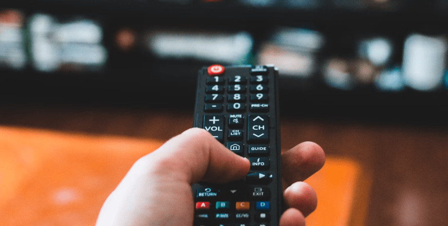 пульт от телевизора телевизор порт USB подключение