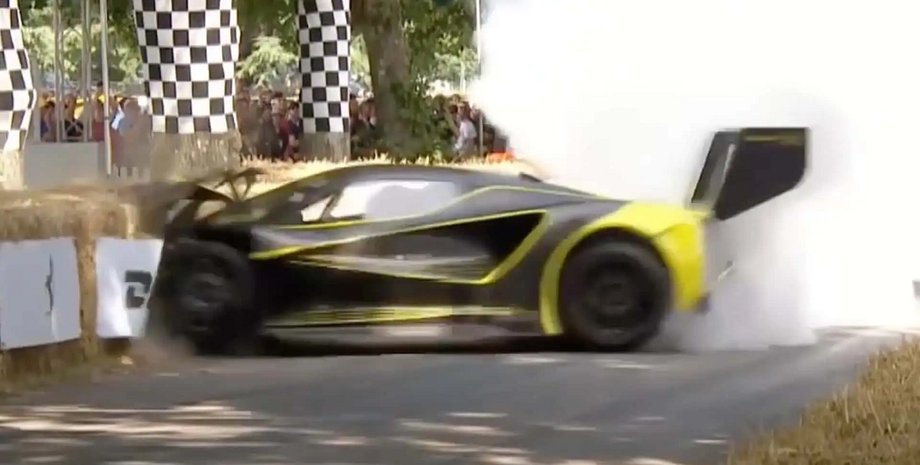 дтп лотус, фестиваль скорости, разбитый суперкар, Lotus Evija X, Audi R8