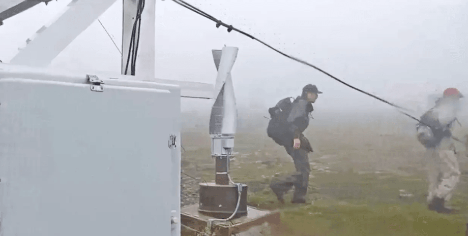 Турист, загубився на Алясці, мандрівник, врятували життя туристу, дивилися стрім, онлайн трансляція, камера,