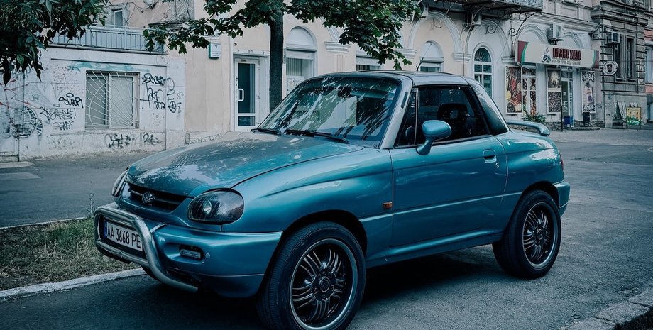 Рідкісний позашляховик Suzuki X-90