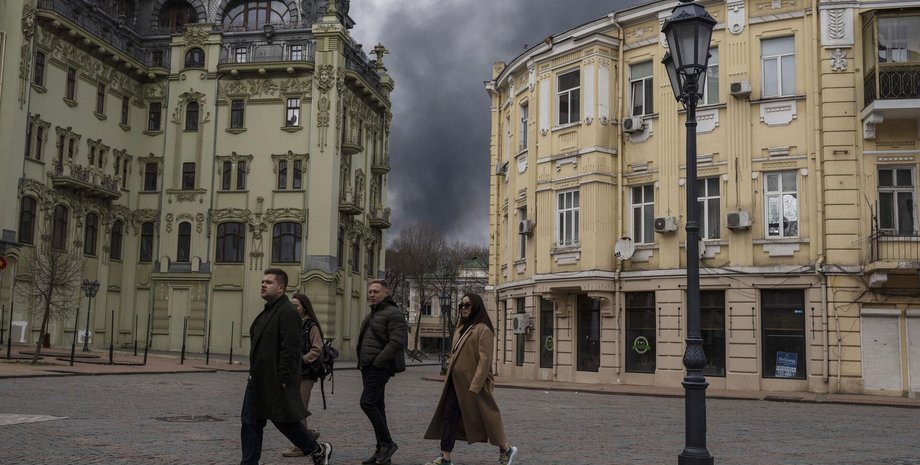 одесса, архитектура, прохожие, люди, фонарь