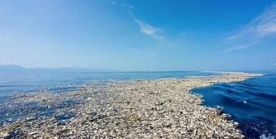 сміттєва пляма в океані
