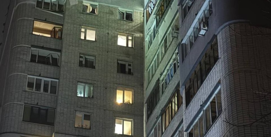 "Шахед" влучив у будинок в Києві "Шахед" влучив у будинок в Києві