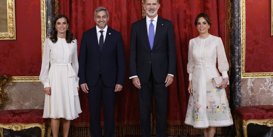Королева Летиция, королевская семья Испания, президент Парагвая