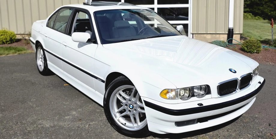 BMW 7 серии E38