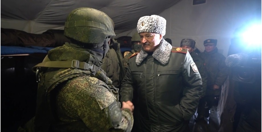 Олександр Лукашенко військові Росії