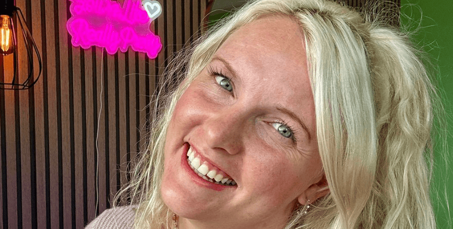 Джорджетт Ґріффітс, британка