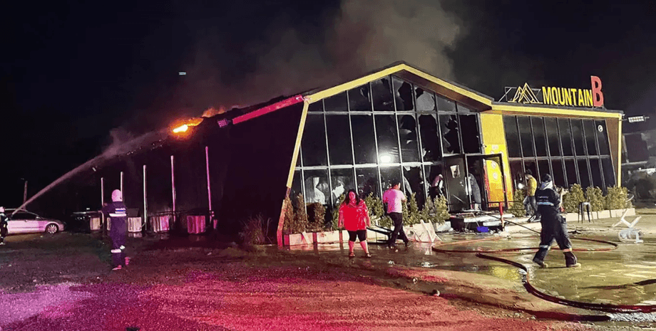 таиланд, пожар в таиланде, клубы таиланда, клуб «Mountain B»