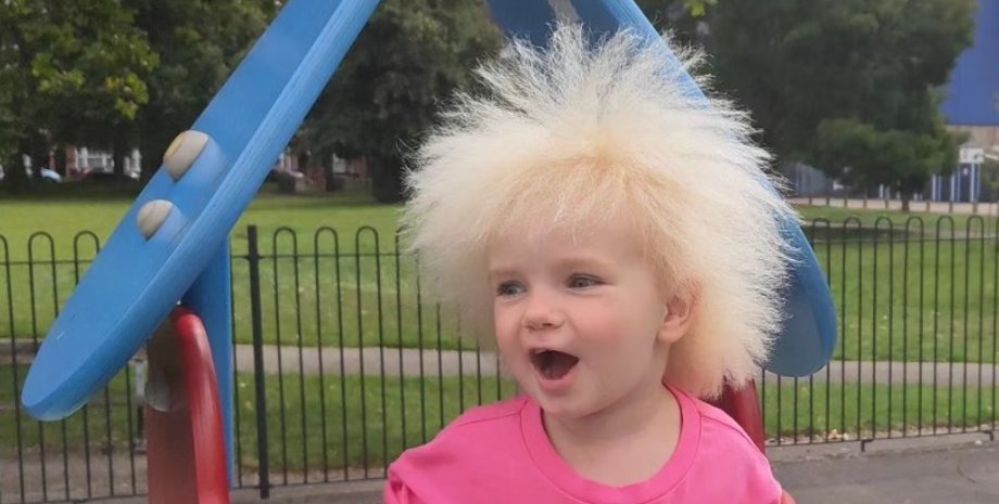 Лейла Дэвис, девочка, волосы