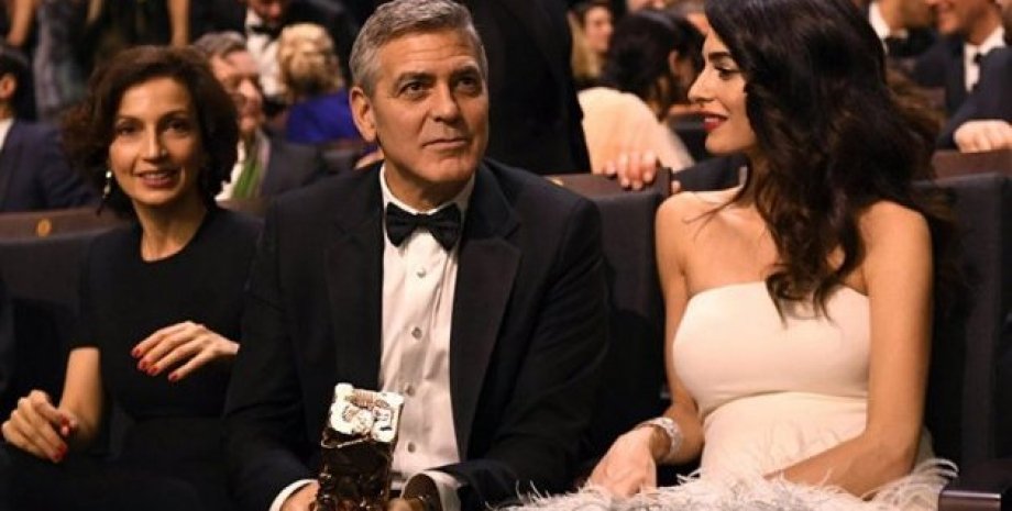 Джордж Клуни со статуэткой "Сезара" / Фото: Getty images
