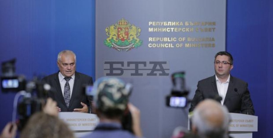 Министры Радев и Нанков / Фото: twitter.com/long198bg