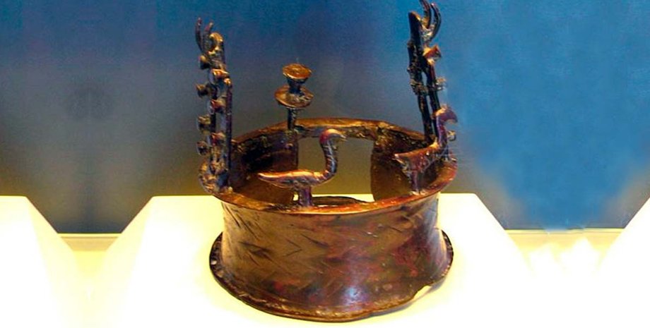 історія, корона, артефакти, скарб, Мертве море, пустеля, мідний вік, прикраси, культ, ритуал, полювання, печера, скіпетр, мідь, археологія, символізм