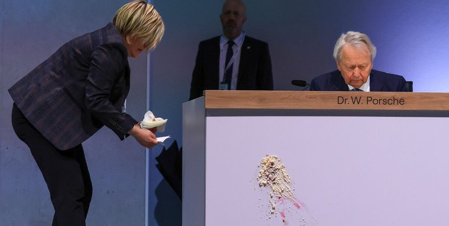 Фольксваген торт, CEO Volkswagen, Оливер Блюме, концерн Volkswagen