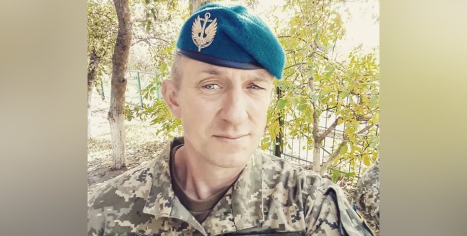 Sean Pinner dołączył do sił zbrojnych w 2018 r. Jako wykonawca. Podczas oblężeni...