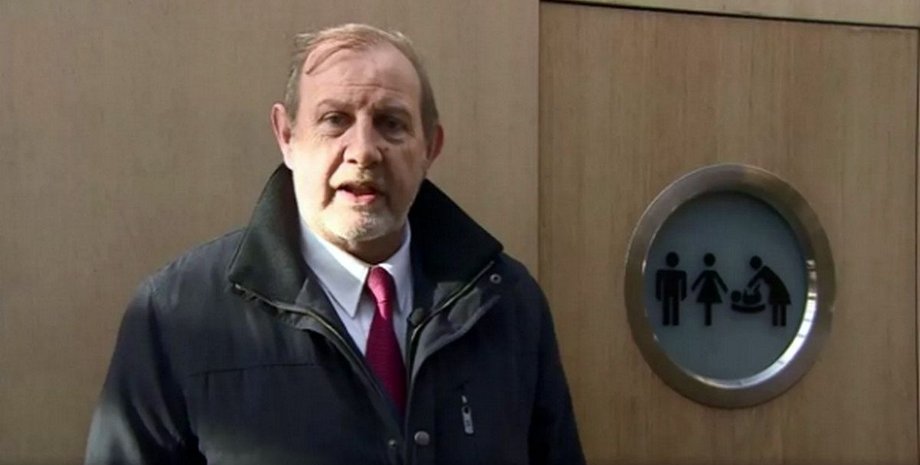 Активист посвятил более двух десятилетий борьбе за чистые и доступные общественные туалеты