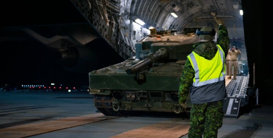 Первый канадский Leopard 2 уже в пути