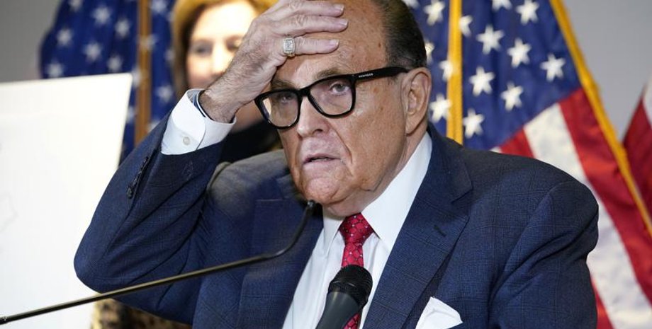 Рудольф Джуліані, Обшуки, ФБР, США, Нью-Йорк