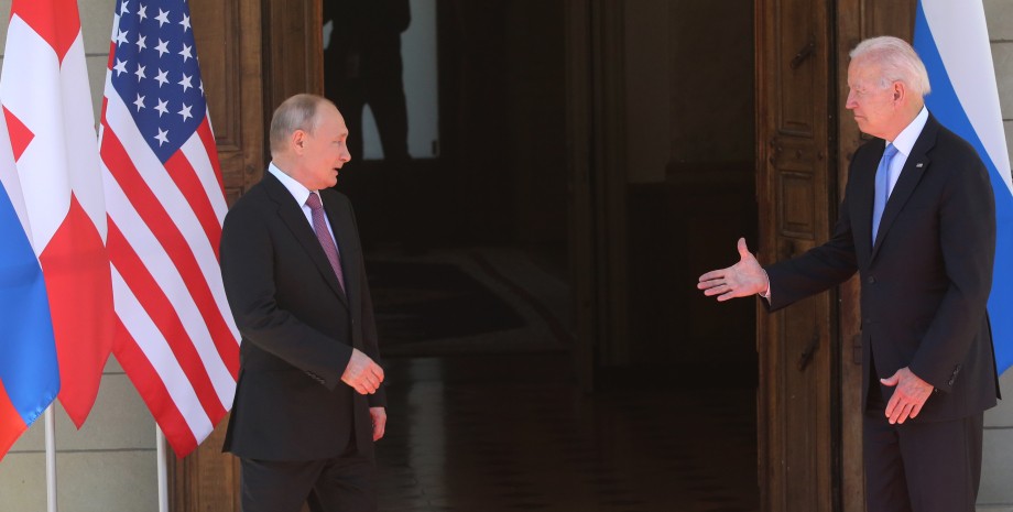 Байден простягає руку Путіну