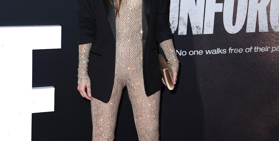 Сандра Буллок фильмы, Сандра Буллок муж, Сандра Буллок дети, Сандра Буллок приемные дети, Сандра Буллок возраст