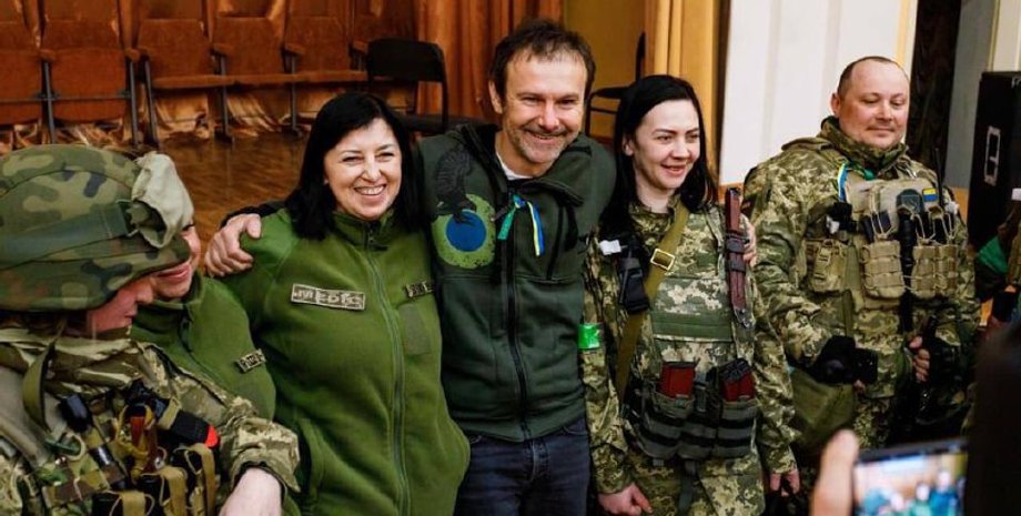 Вакарчук Харьков концерт альбом военные ВСУ Суперсимметрия Океан Эльзы