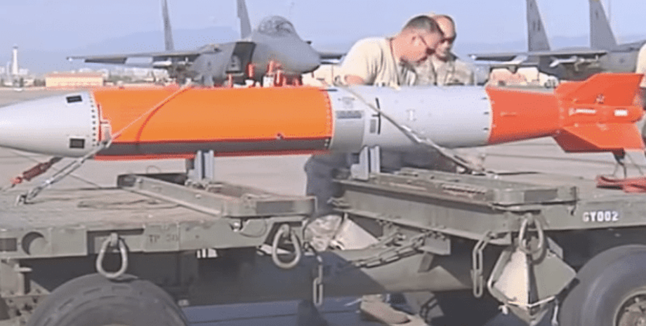 ядерная бомба B61-12, ядерное оружие США,