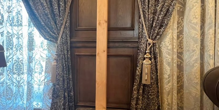 Появились кадры с обысков в особняке и офисе Пригожина